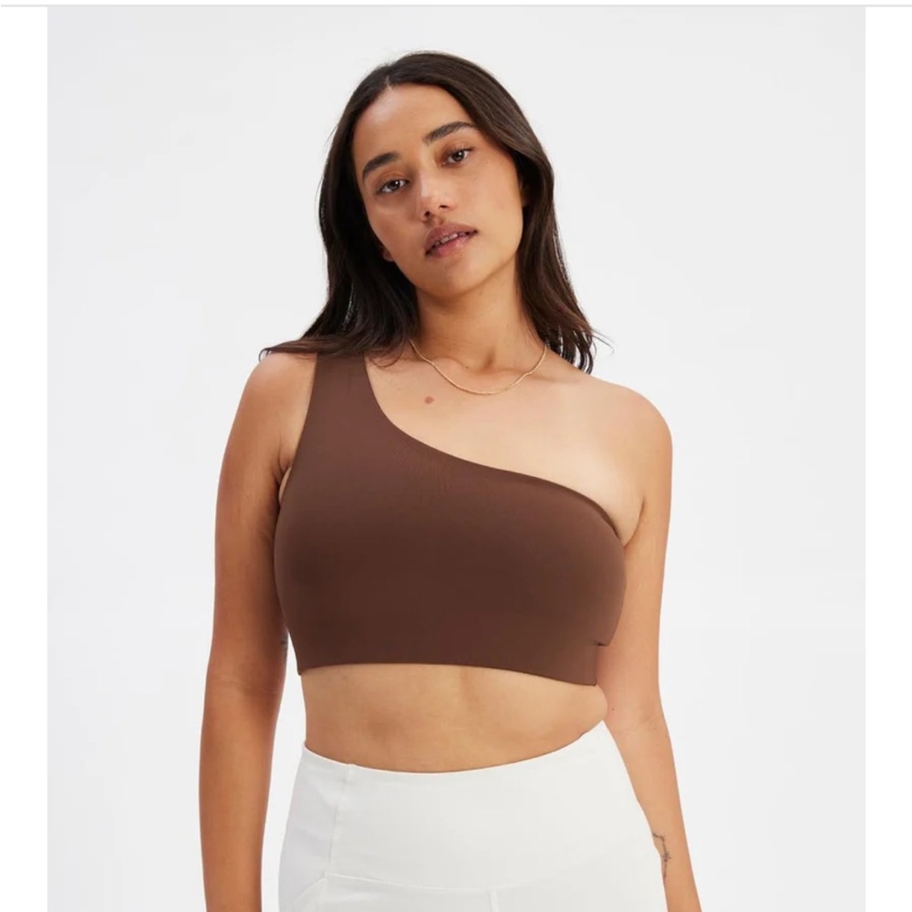 NWT Girlfriend Collective Bianca One Shoulder Bra in color earth size medium - Picture 4 of 8